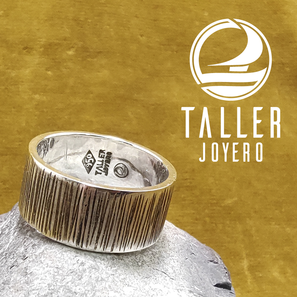 Anillo Hombre Rayado 01 -004 tallerjoyero.cl