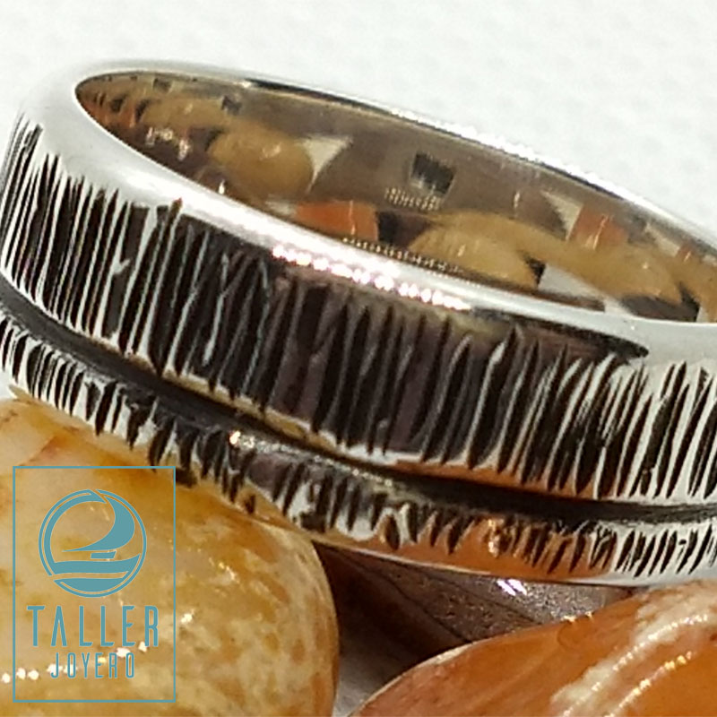 Anillo Hombre Rayado 04 -003 tallerjoyero.cl