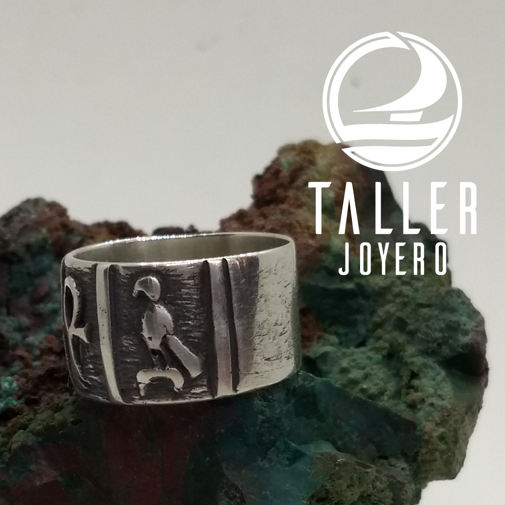 Anillo Diseño Egipcio 01 -003 tallerjoyero.cl
