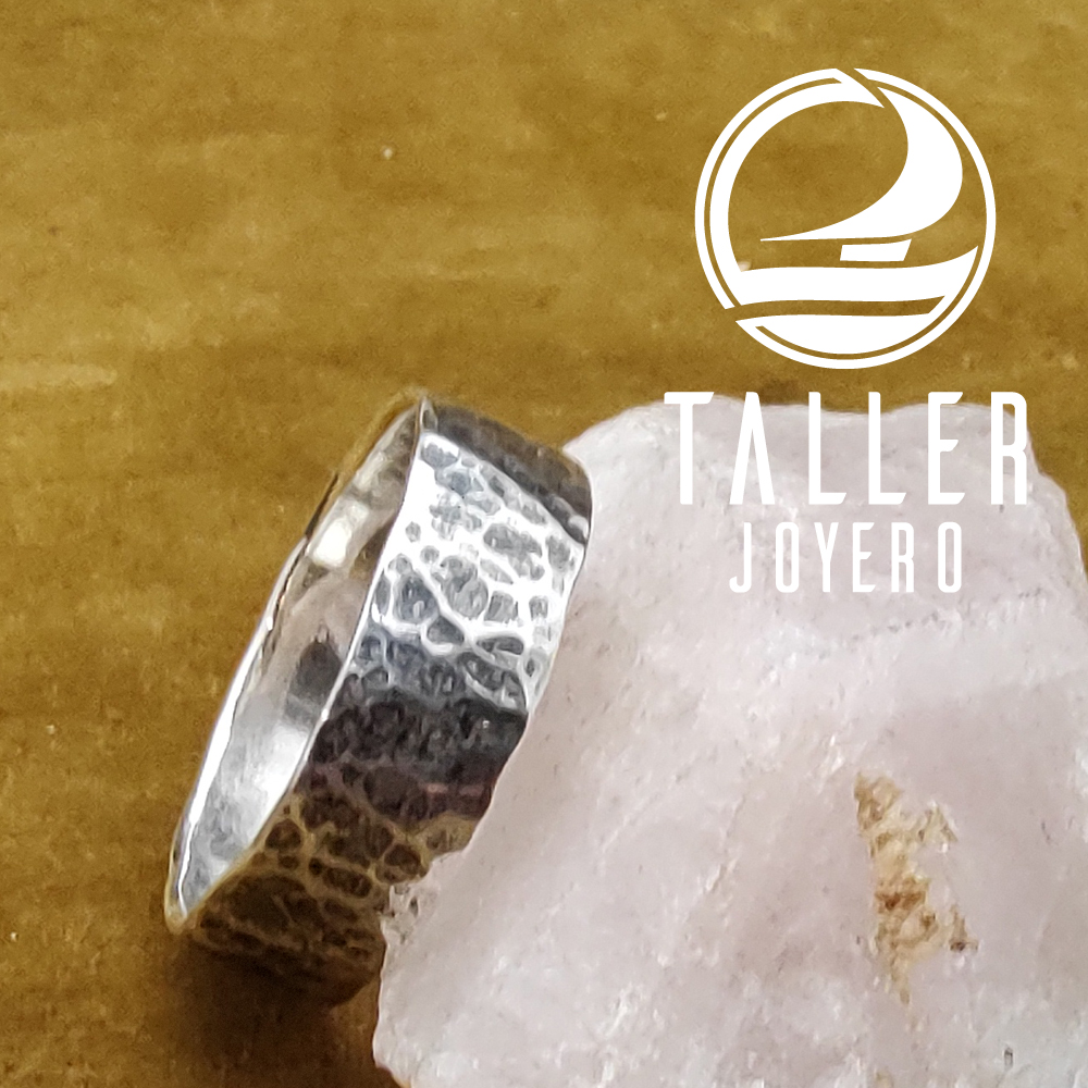 Anillo Hombre Martillado 02 -004 tallerjoyero.cl