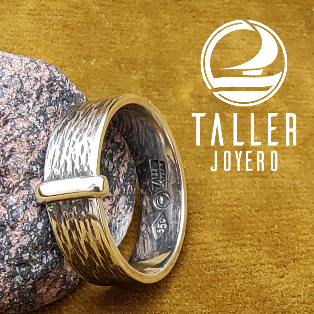 Anillo Hombre Textura 02 -003 tallerjoyero.cl