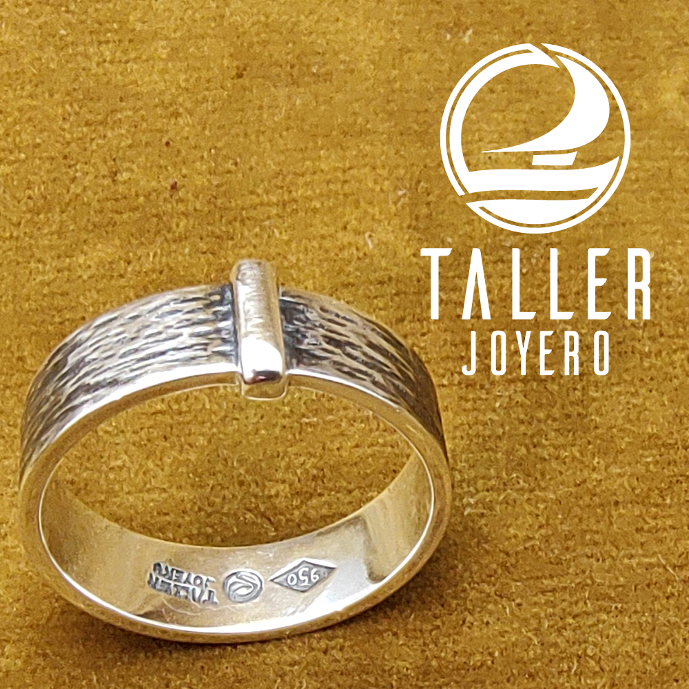 Anillo Hombre Textura 02 -004 tallerjoyero.cl