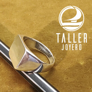 Anillo Sello Cuadrado 01 -001 tallerjoyero.cl