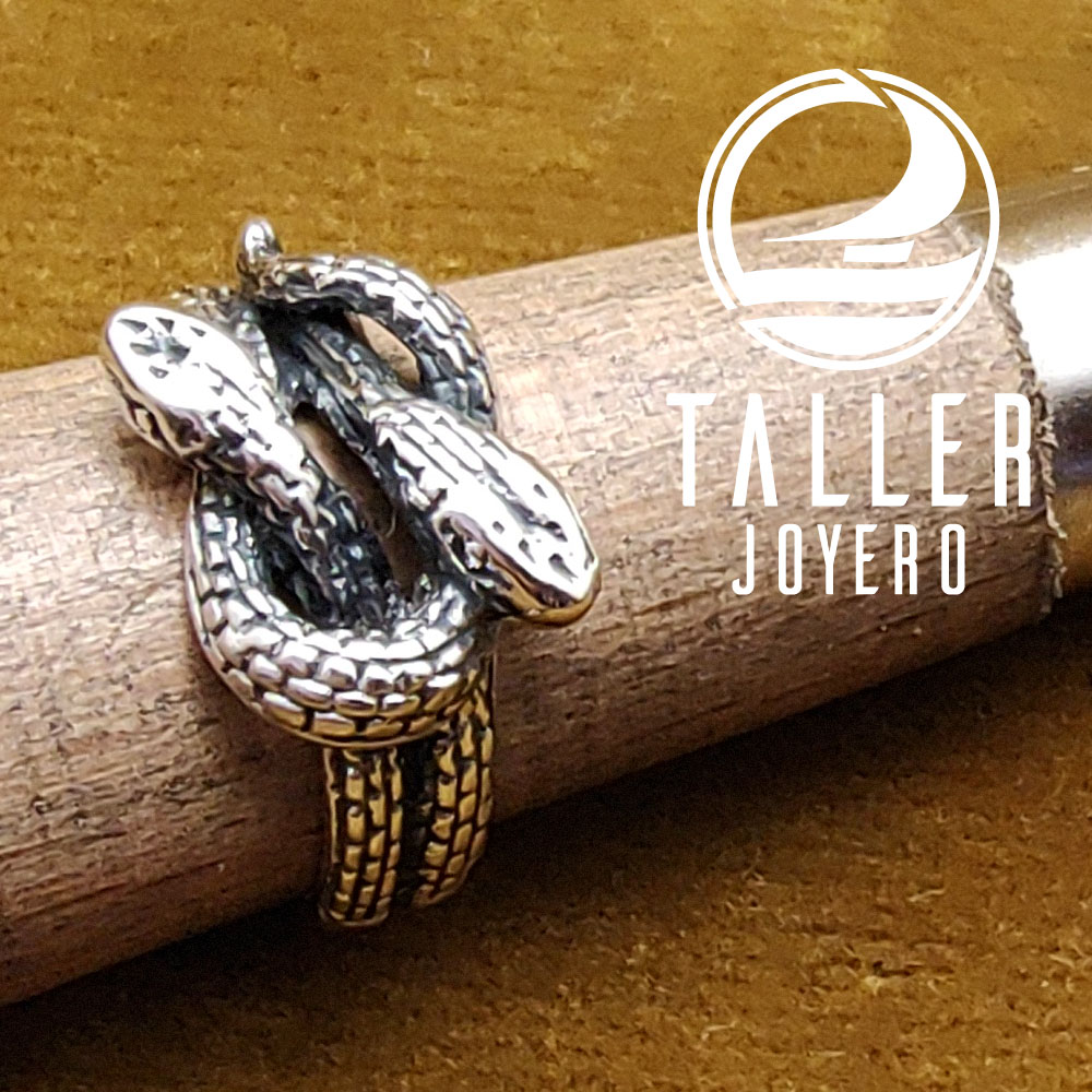 Anillo Diseño Serpiente 02 -001 tallerjoyero.cl