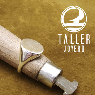 Anillo Sello Ovalado 01 -001 tallerjoyero.cl