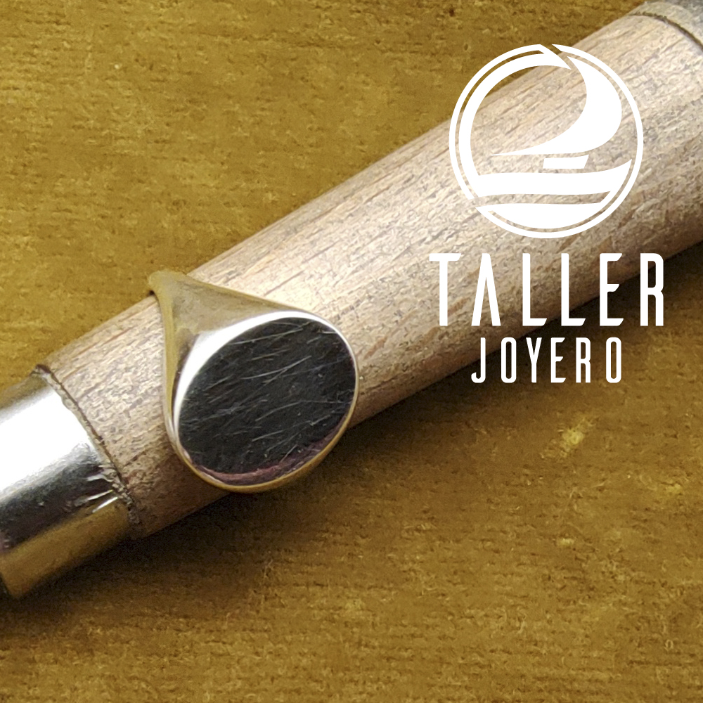 Anillo Sello Ovalado 01 -002 tallerjoyero.cl