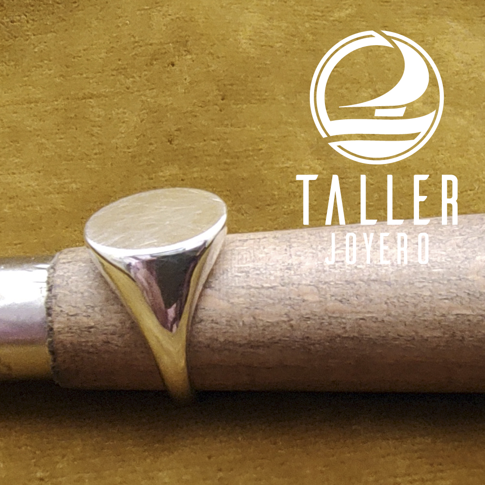 Anillo Sello Ovalado 01 -003 tallerjoyero.cl