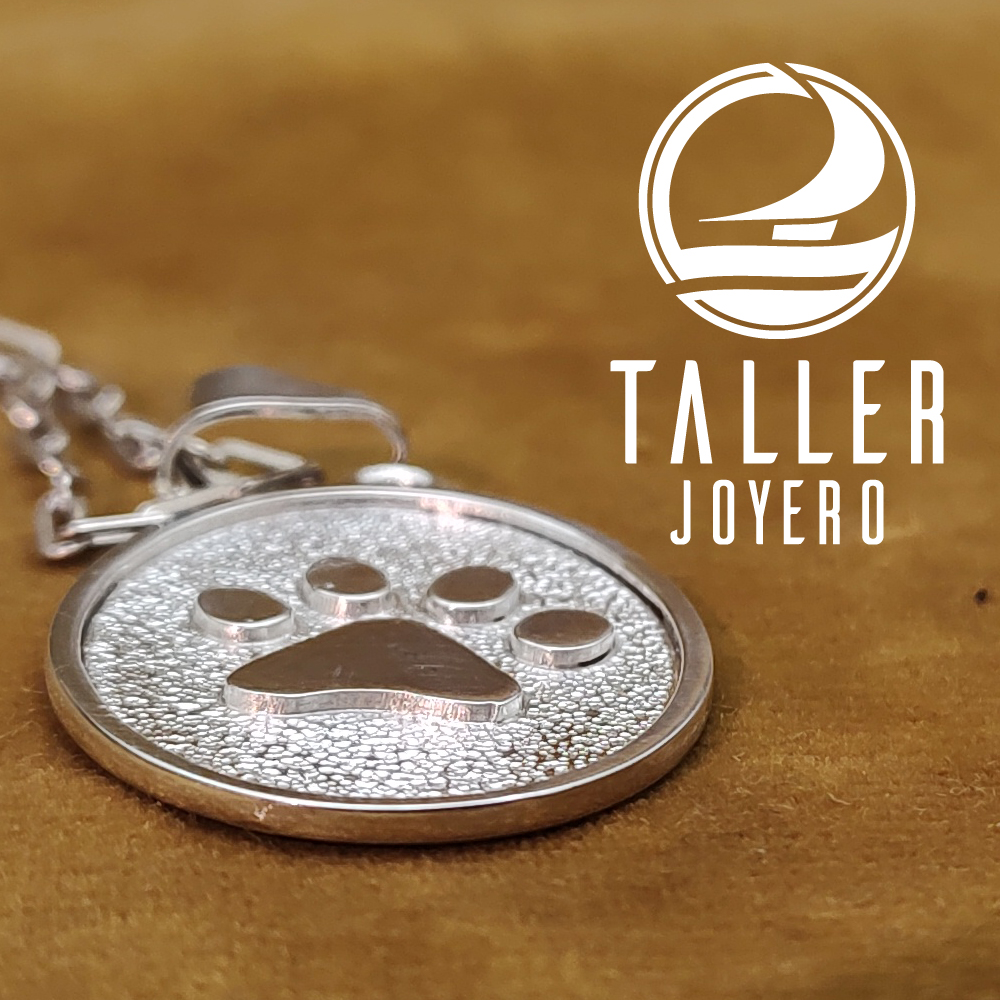 Medallon Pata Perro 02 -005 tallerjoyero.cl